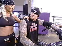 The Undertaker's wife Michelle McCool - Player Wives & Girlfriends